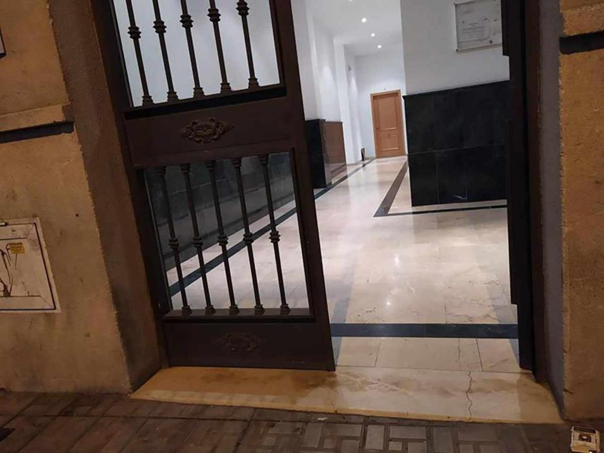 Charming Malaga Stay Walk To Top Sights Málaga Exterior foto